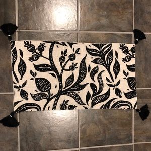 NWOT Abstract Floral Decorative Pillow Cover